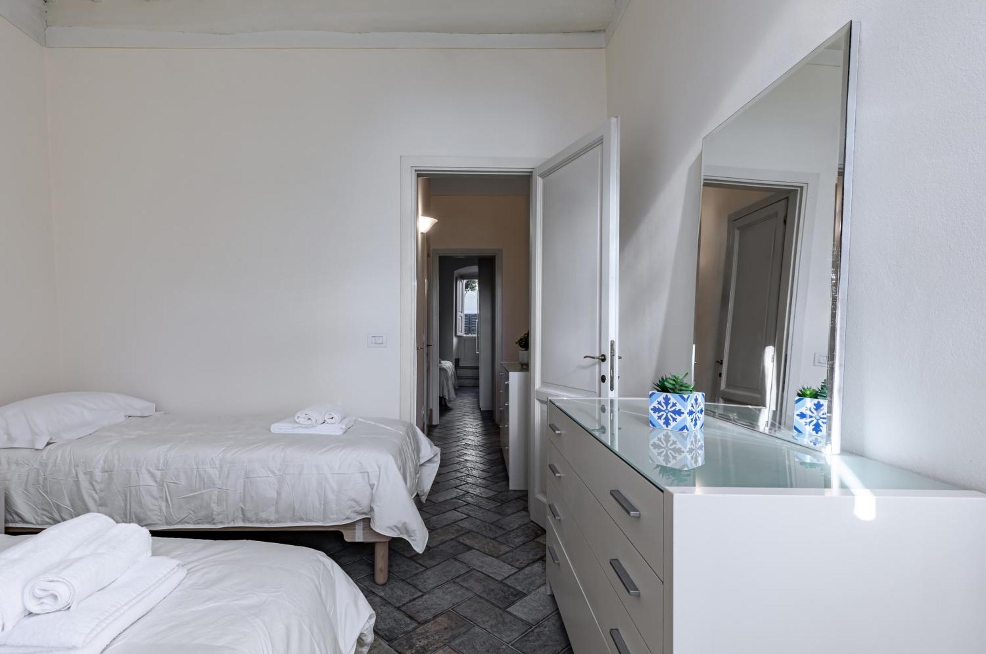Urban Oasis: Central Apartment With Garden Perugia Buitenkant foto