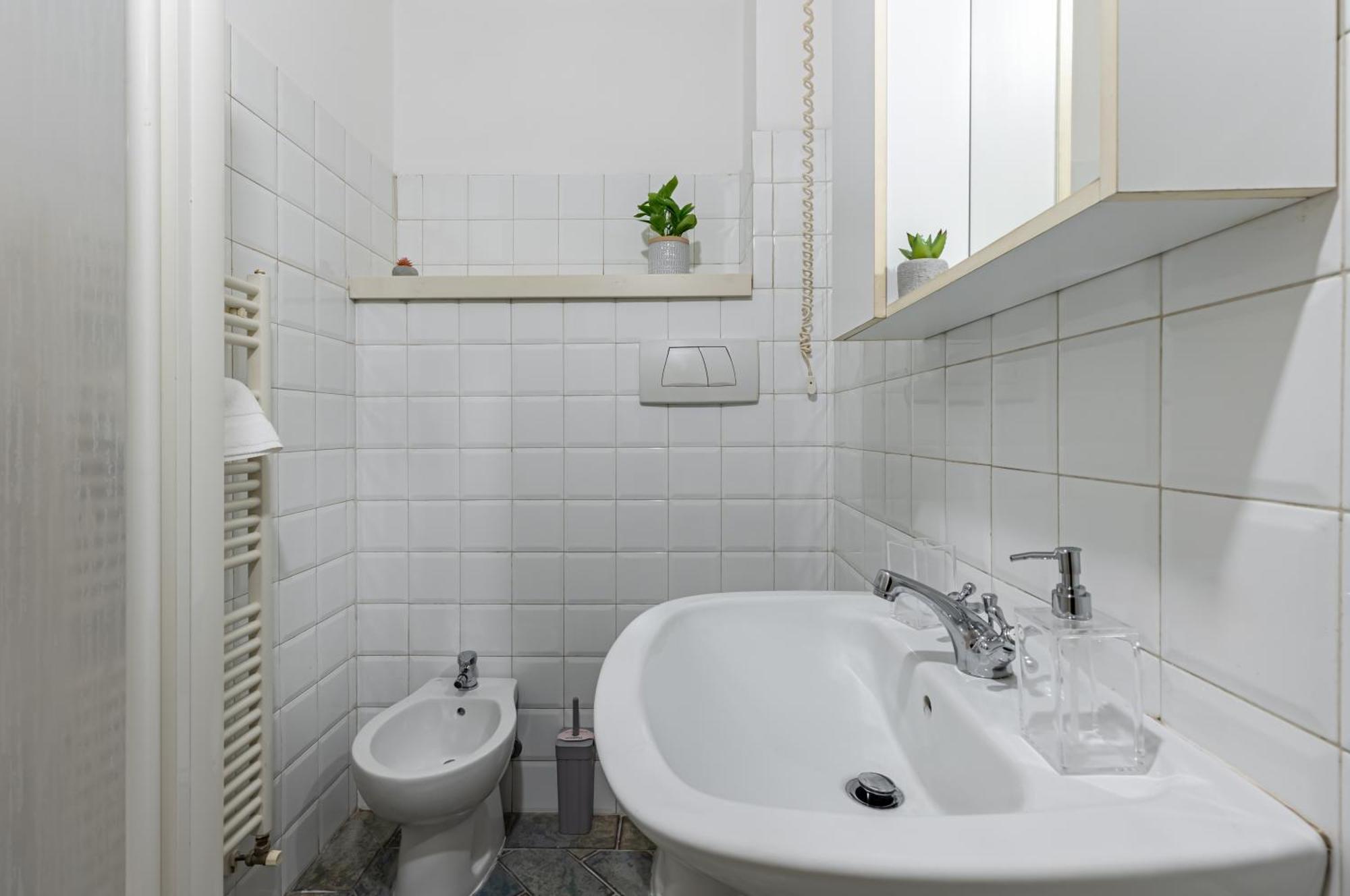 Urban Oasis: Central Apartment With Garden Perugia Buitenkant foto