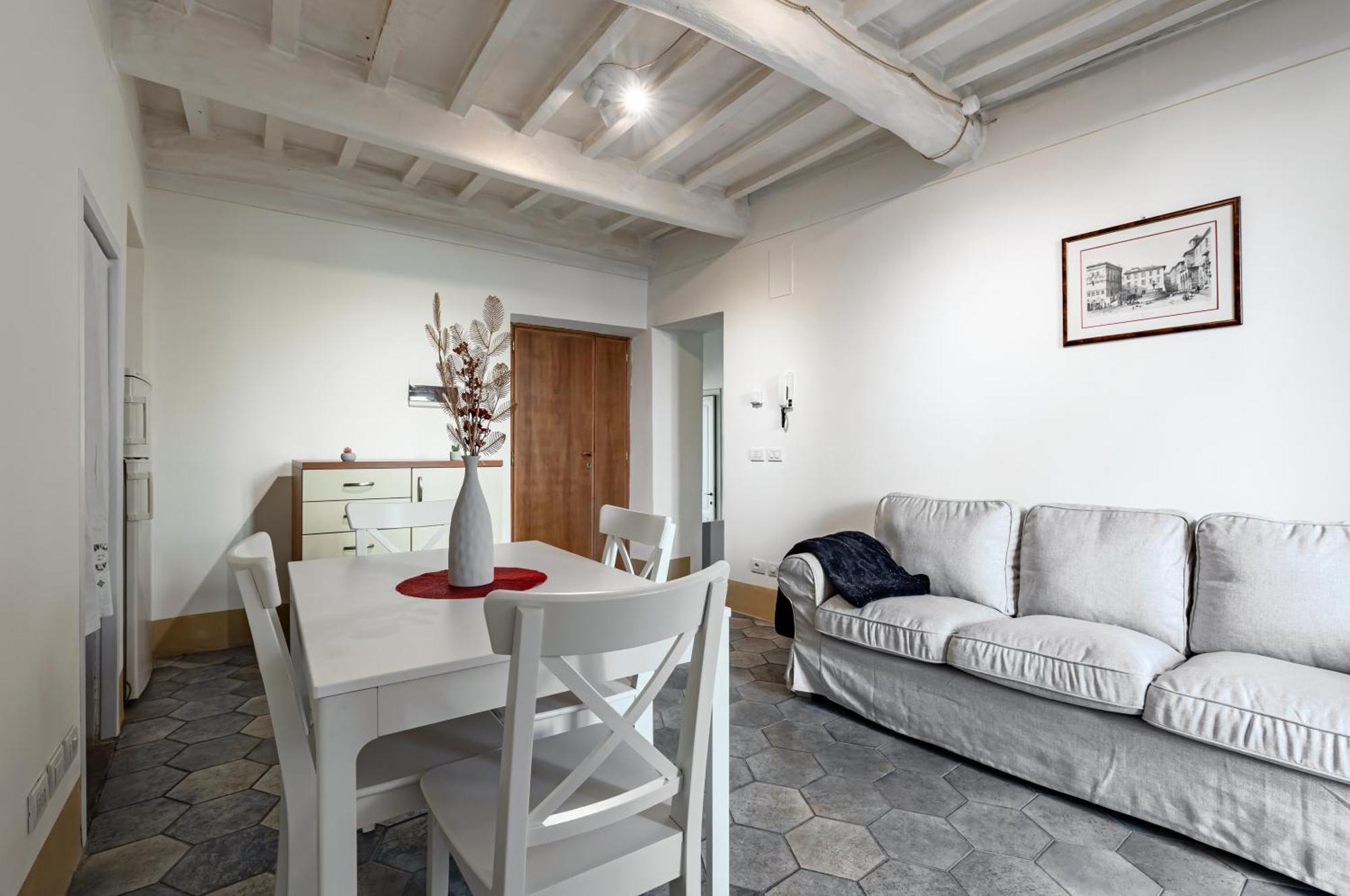 Urban Oasis: Central Apartment With Garden Perugia Buitenkant foto