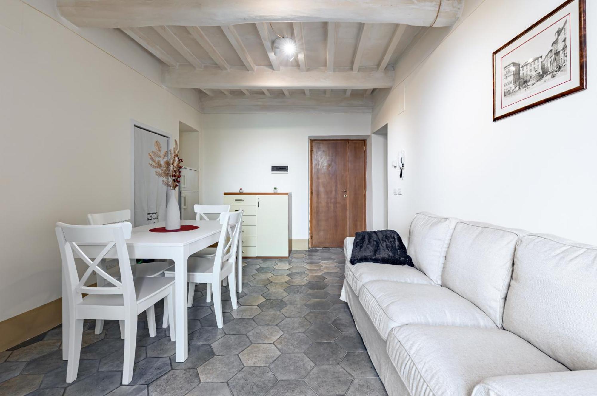 Urban Oasis: Central Apartment With Garden Perugia Buitenkant foto